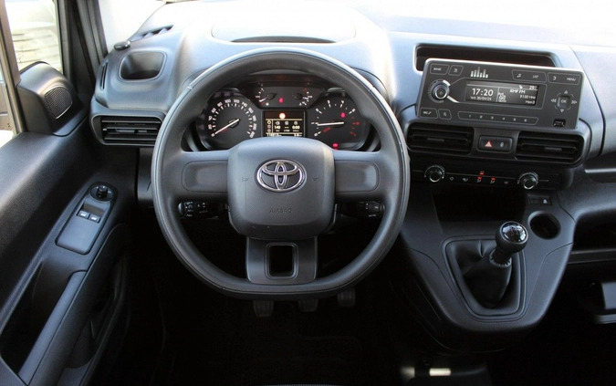 Toyota Proace City Verso cena 65900 przebieg: 116000, rok produkcji 2020 z Jasło małe 326